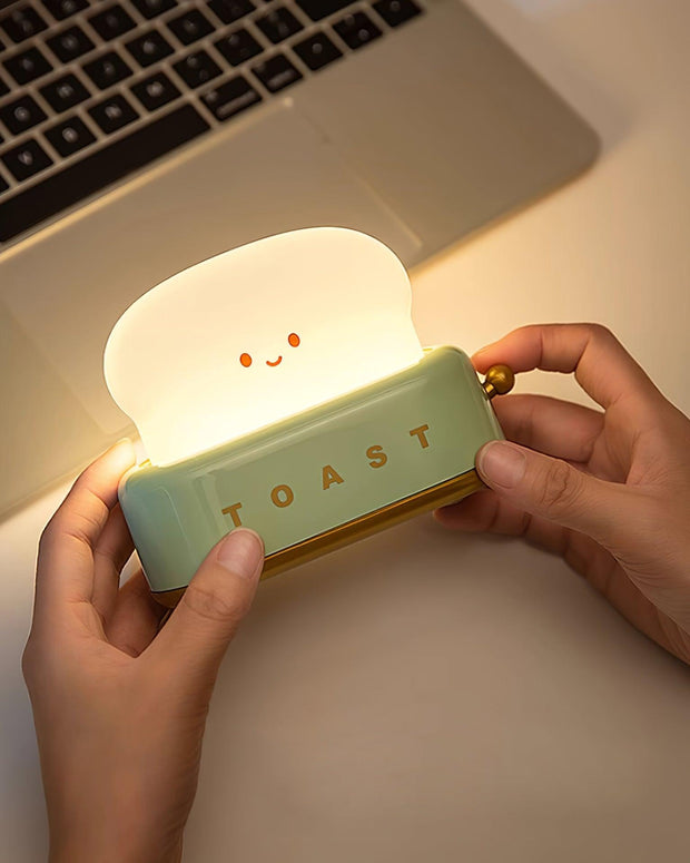 Charming toaster night lamp – Versatile portable lamp with rechargeable battery