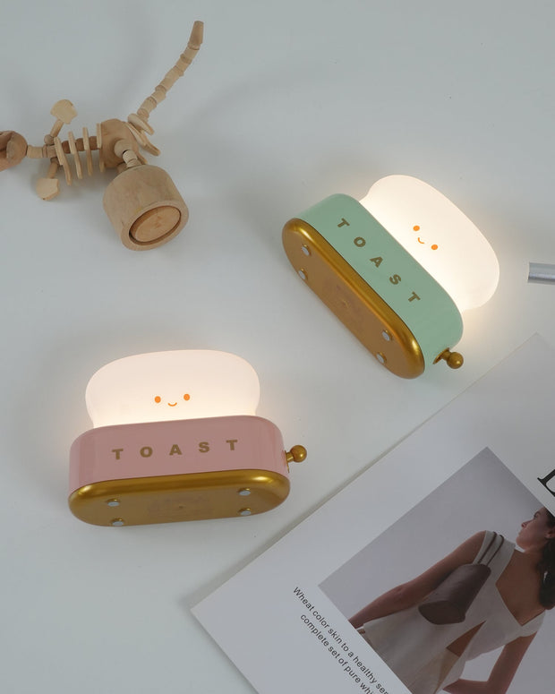 Charming toaster night lamp – Versatile portable lamp with rechargeable battery