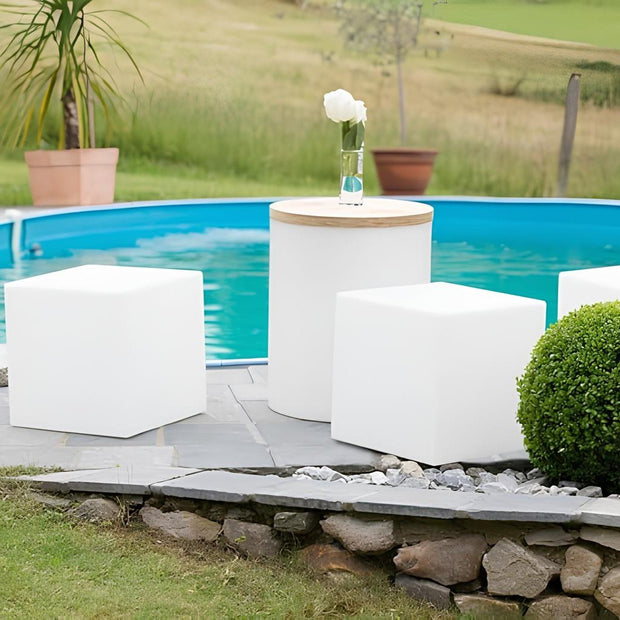 Bright outdoor Cube LED lamp - Rechargeable and remote-controlled for ultimate comfort
