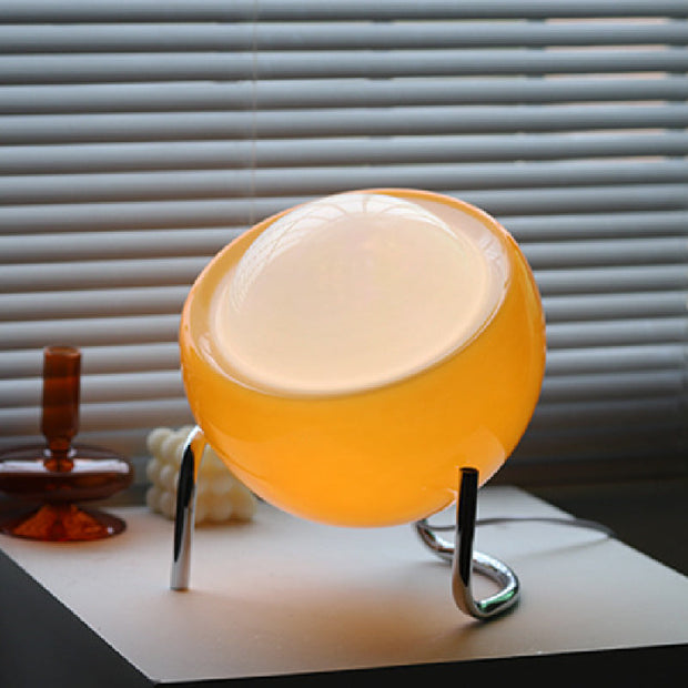 Elegant medieval Bauhaus table lamp – Retro elegance meets modern LED brilliance