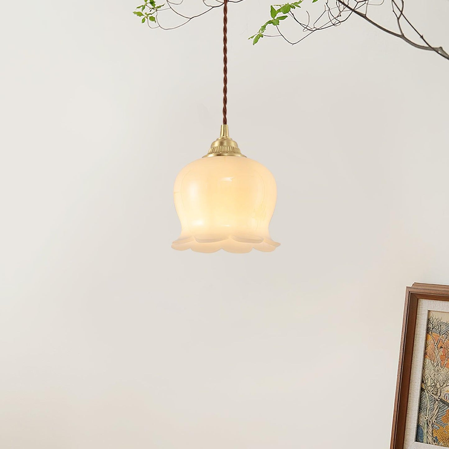 Elegante hanglamp Talblume – Prachtig bloemmotief in messing en hars