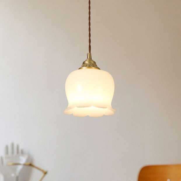 Élégante suspension Talblume – Superbe design floral en laiton et résine