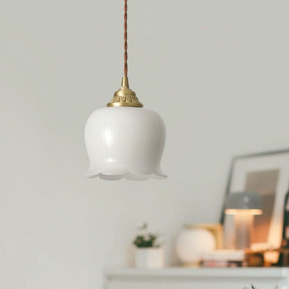Elegante hanglamp Talblume – Prachtig bloemmotief in messing en hars