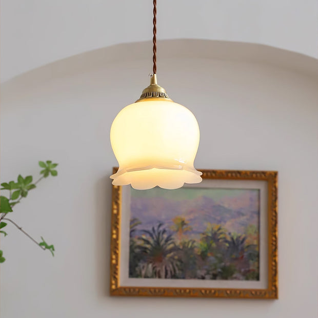 Élégante suspension Talblume – Superbe design floral en laiton et résine