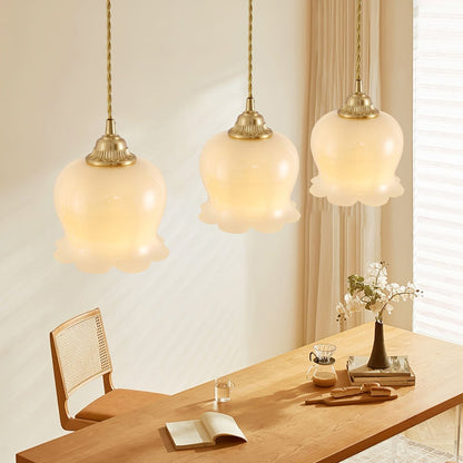 Elegante hanglamp Talblume – Prachtig bloemmotief in messing en hars