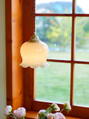 Élégante suspension Talblume – Superbe design floral en laiton et résine