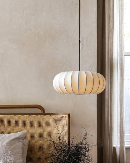 Éblouissante Suspension Wabi-Sabi Verona – Élégante Métallique Minimaliste & Artisanat en Soie Luxueuse