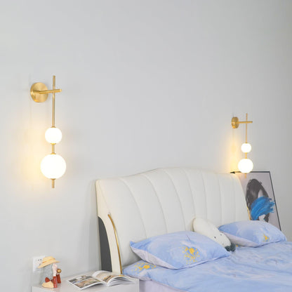 Applique Murale en Verre Globe Vertical Élégante – Éclairage Moderne Chic pour Espaces Haut de Gamme