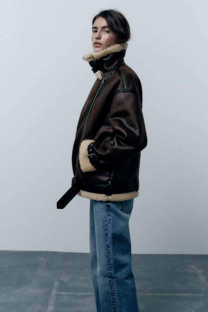 Elegant och bekväm jacka i vattenavvisande tyg, figursydd – Finns i svart, beige, grå, storlekar S, M, L