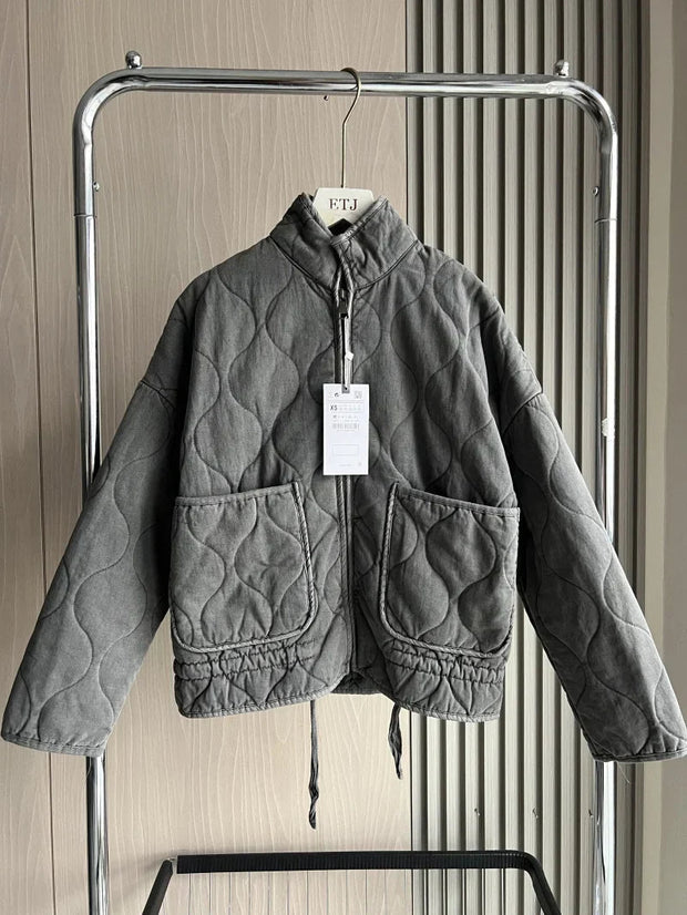 Veste Femme Élégante avec Détails de Poches, Confortable et Polyvalente – Blazer Femme Adaptable pour Toutes les Occasions