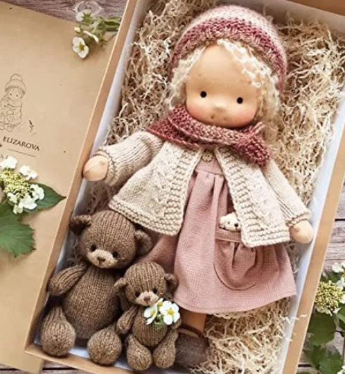 Charmante handgemaakte Waldorf pop – Knuffelbare stoffen speelgenoot voor kinderen (30 cm)