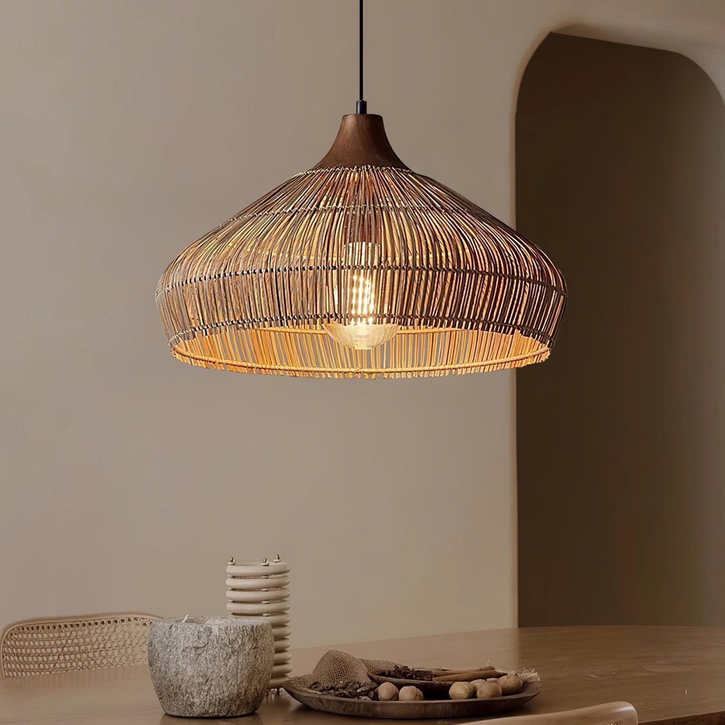 Lustre en osier rattan Élégance Naturelle avec lumière LED