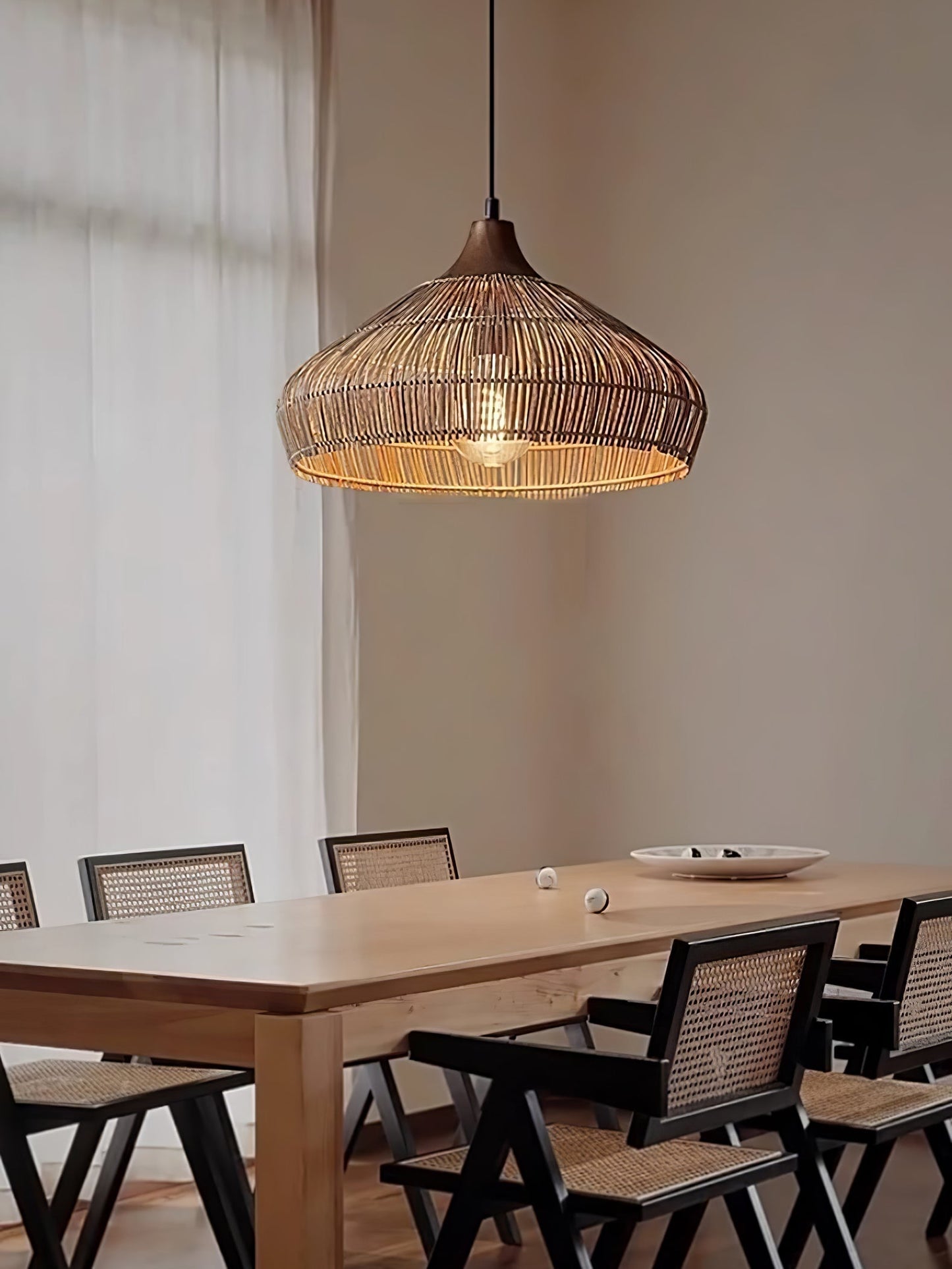 Lustre en osier rattan Élégance Naturelle avec lumière LED