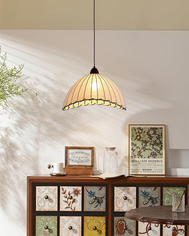 Elegant Wood and Fabric Pendant – Perfect Harmony of Style and Comfort