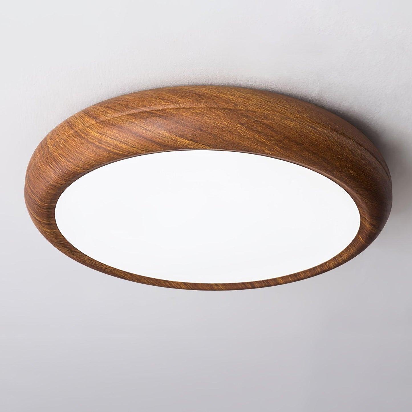 Elegant round wooden ceiling light – Enhance your space with a touch of modern elegance