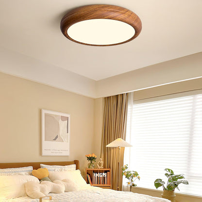 Elegant round wooden ceiling light – Enhance your space with a touch of modern elegance