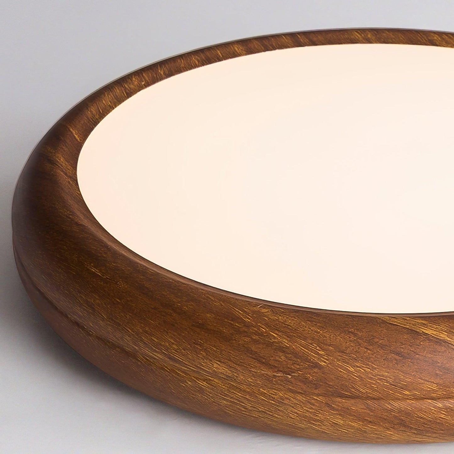 Elegant round wooden ceiling light – Enhance your space with a touch of modern elegance