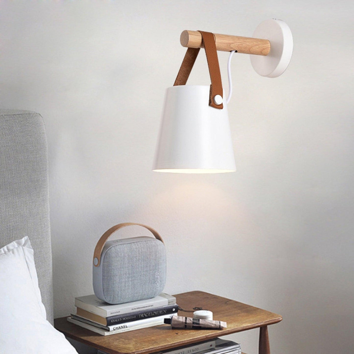 Chic Scandinavian wood and leather wall light - Elegant LED design for contemporary and warm spaces