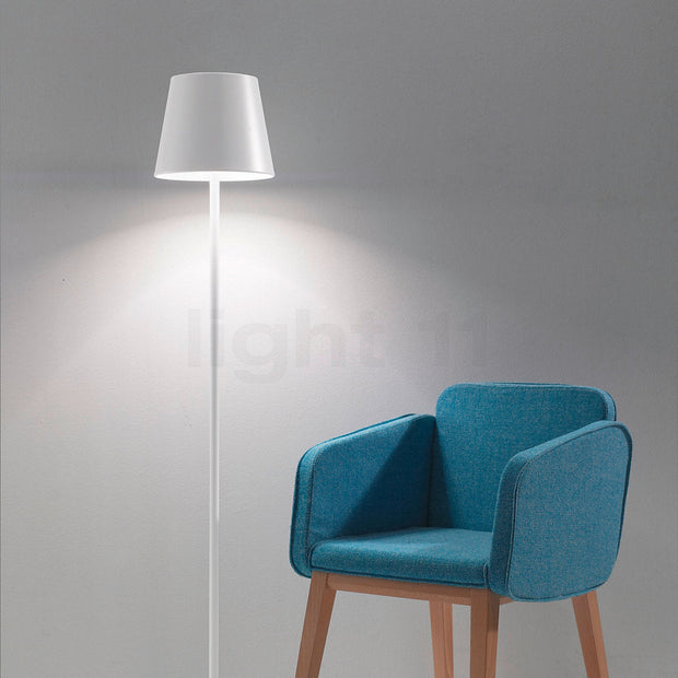 Modern and elegant rechargeable LED floor lamp – Adjustable lighting for any space