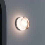 Elegant round LED wall sconce – Warm ambiance with Mylk glass diffuser for living room and bedroom decoration
