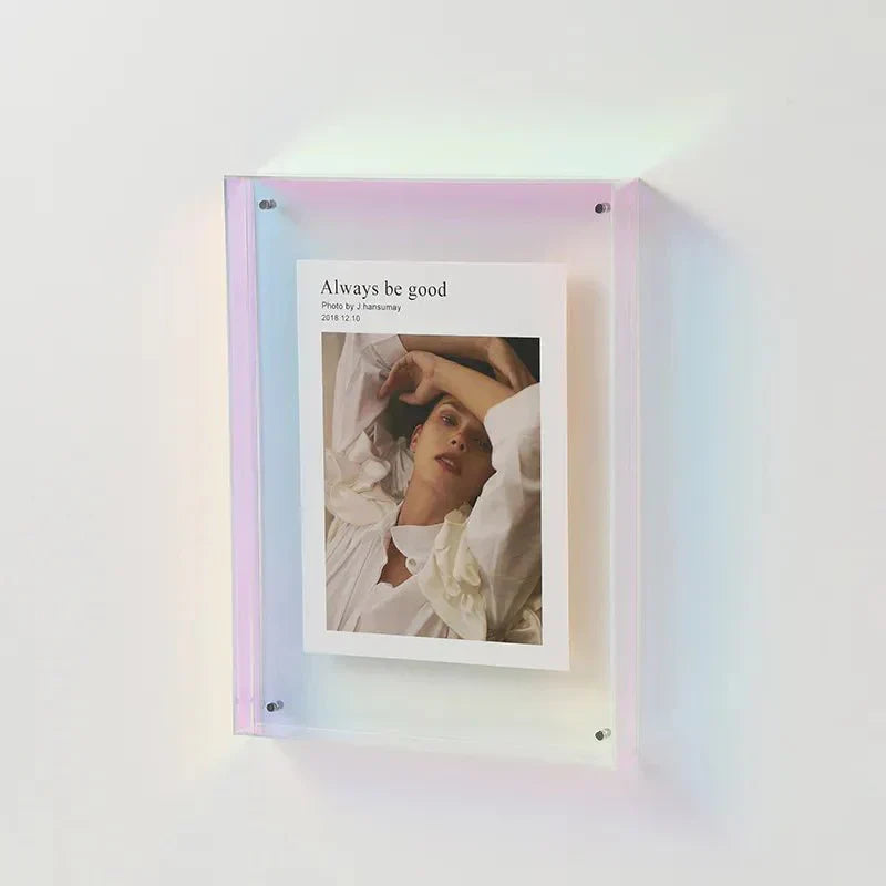 Chic Transparent Acrylic Photo Frame – Elegant and Vibrant Design