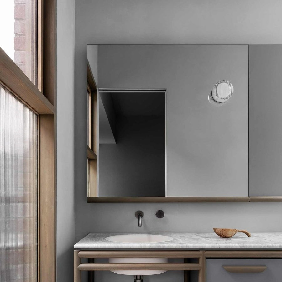 Applique murale ronde LED élégante – Ambiance chaude avec diffuseur en verre Mylk pour la décoration du salon et de la chambre à coucher