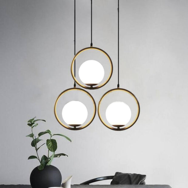 Elegant and Chic Pendant – Contemporary Metal Design with a Dazzling Glass Case