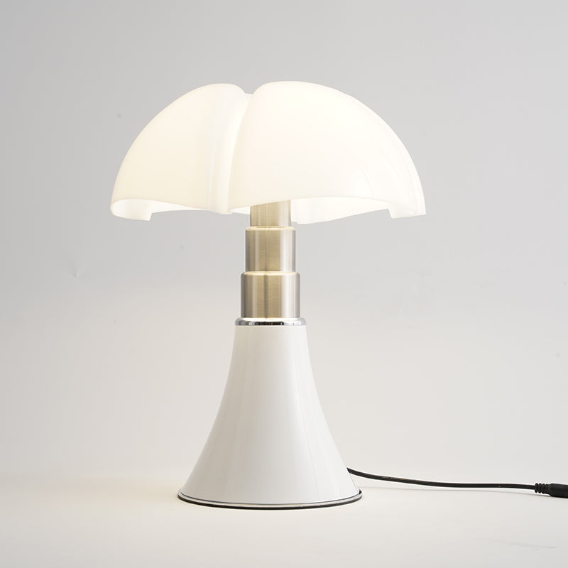 Lampe de table LED vintage chic - Style intemporel et innovation contemporaine
