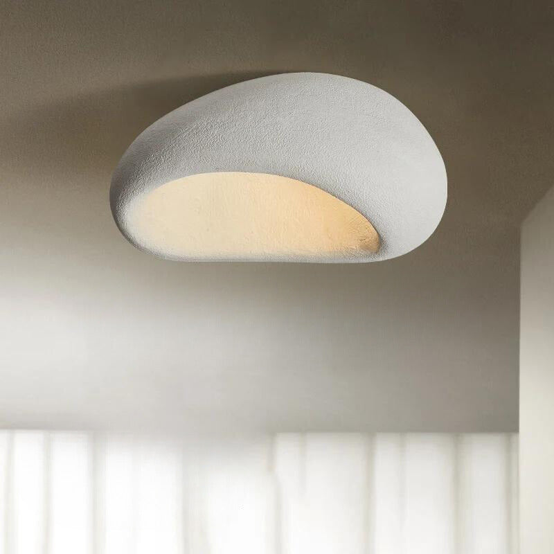 Lumière de plafond Wabi-Sabi – Épouser l'élégance minimaliste avec une douce lueur LED