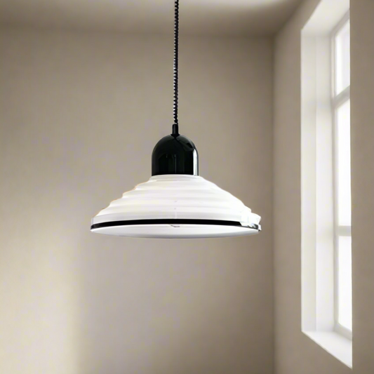Franse crèmekleurige glazen hanglamp met elegant ontwerp – Een chique toevoeging om uw interieurdecoratie te verfraaien