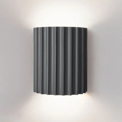 Chic wandlamp met geplooide lampenkap – Verhoog uw ruimte met moderne elegantie en zachte verlichting