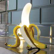 Art Deco Chic LED Table Lamp – Dazzling metal and resin craftsmanship