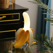 Art Deco Chic LED Table Lamp – Dazzling metal and resin craftsmanship