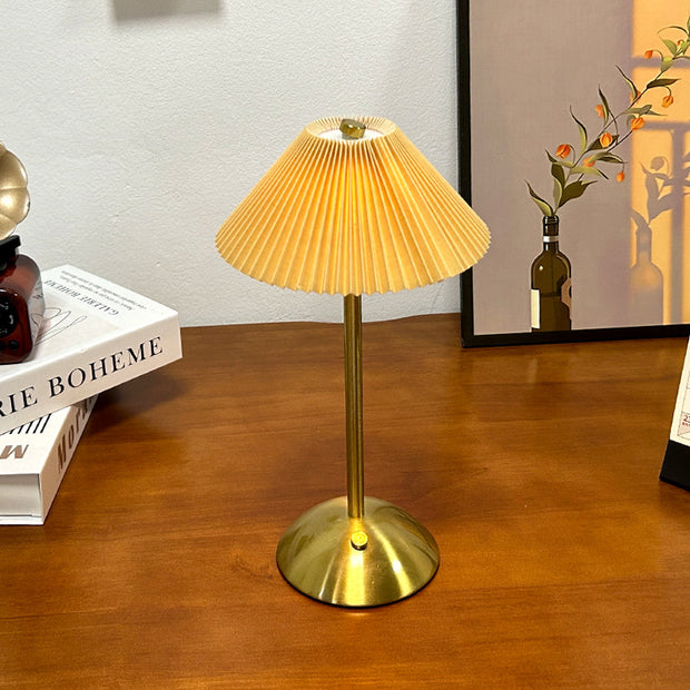 Elegant Scandinavian wireless table lamp - rechargeable LED with refined fabric lampshade
