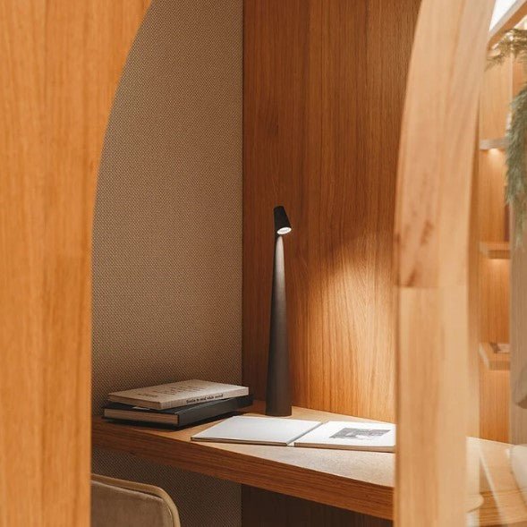 Lampe de table en aluminium rechargeable élégante - Design chic avec niveaux d'éclairage réglables