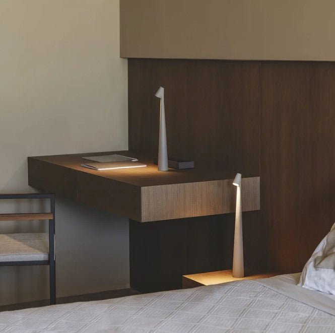 Lampe de table en aluminium rechargeable élégante - Design chic avec niveaux d'éclairage réglables