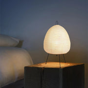 Elegant Japanese rice paper LED lamp – Artistic design with a chic wooden tripod