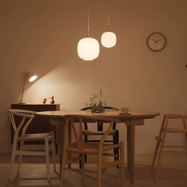Elegant opal glass pendant – Embrace Nordic elegance for a chic home atmosphere