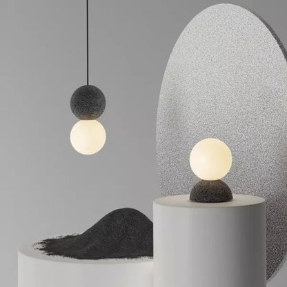 Magnifique Suspension Origo – Style Géométrique Moderne Fabriquée en Pierre Volcanique avec un Élégant Diffuseur en Verre Opale