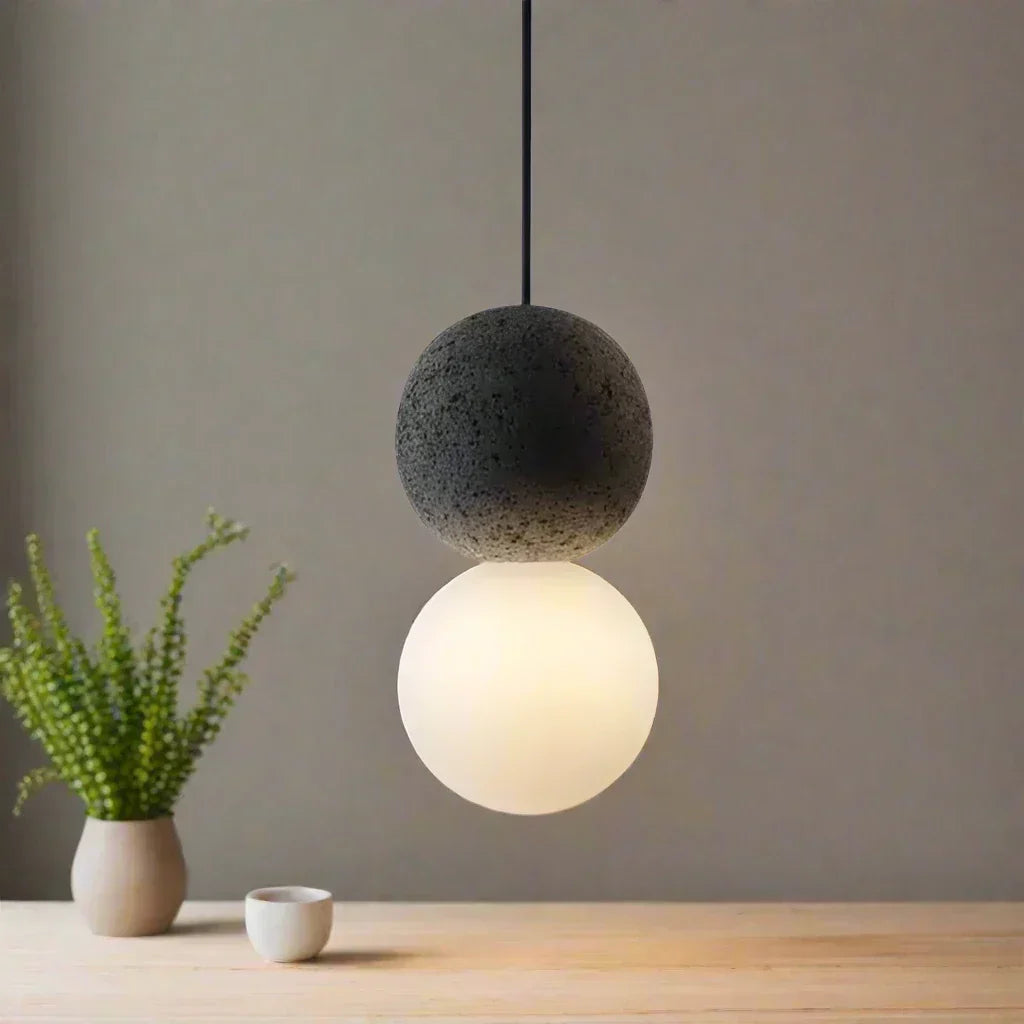 Magnifique Suspension Origo – Style Géométrique Moderne Fabriquée en Pierre Volcanique avec un Élégant Diffuseur en Verre Opale