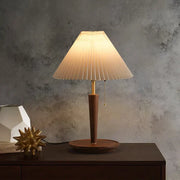 Timeless pleated wooden table lamp – A perfect blend of classic elegance and modern utility