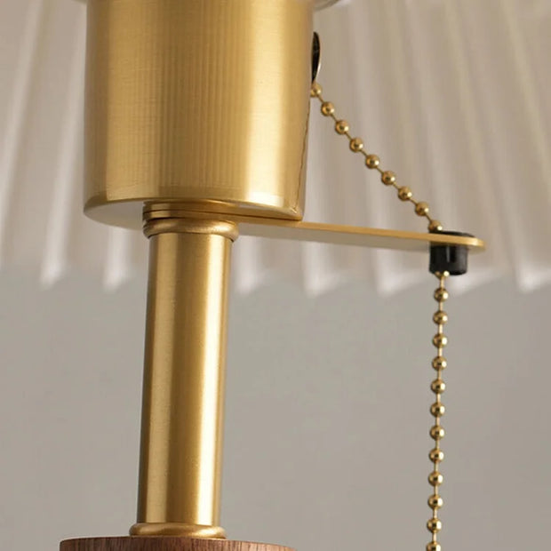 Timeless pleated wooden table lamp – A perfect blend of classic elegance and modern utility