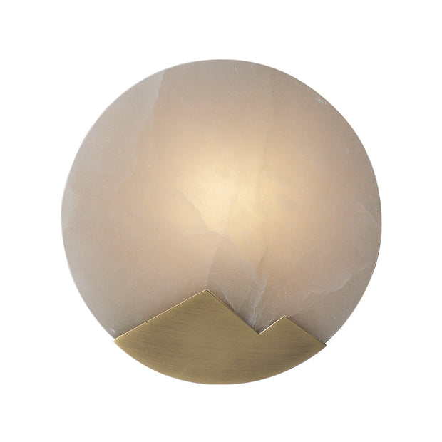Chic Scandinavian LED wall lamp – Elegant marble and brass lamp with adjustable brightness