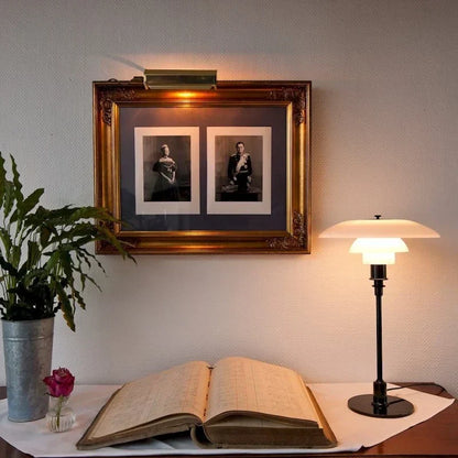 Metal floor lamp with dazzling multilayer discs – Elevate your space with modern elegance and soothing ambient light