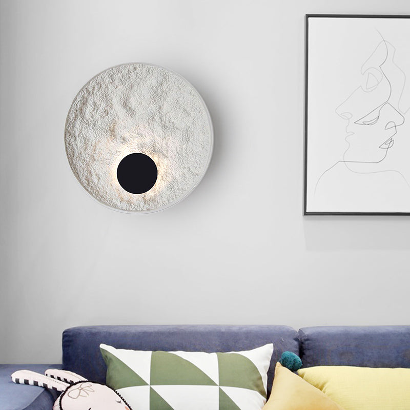Applique murale LED Moon élégante – Éclairage stylé et économe en énergie pour votre salon et chambre à coucher