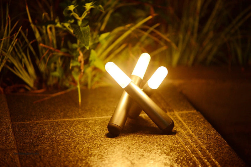 Portable LED glow sticks – Charming decorative lighting for a warm table ambiance