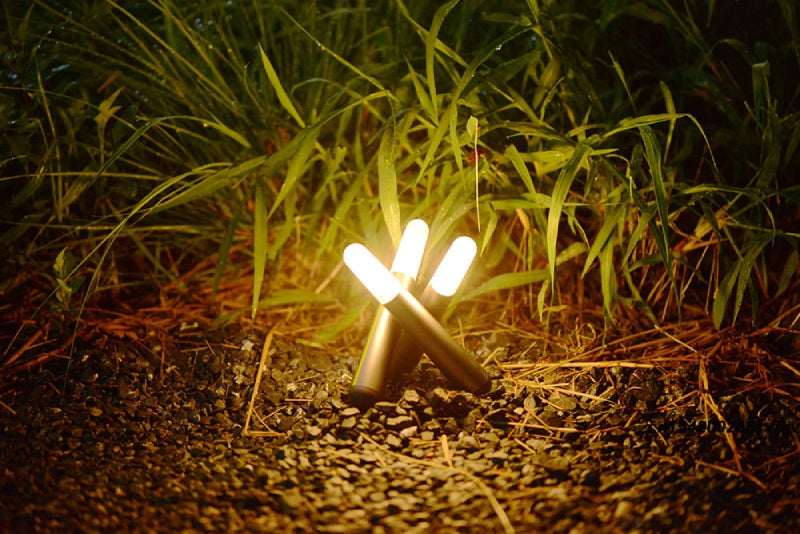 Portable LED glow sticks – Charming decorative lighting for a warm table ambiance