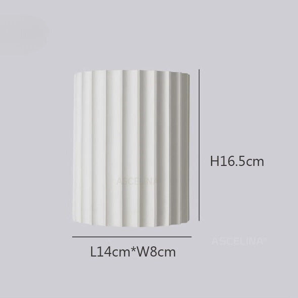 Chic wall sconce with pleated lampshade – Elevate your space with modern elegance and soft illumination
