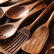 Élégant et durable : Ustensiles de cuisine en bois de teck EcoChef pour une cuisine stylée