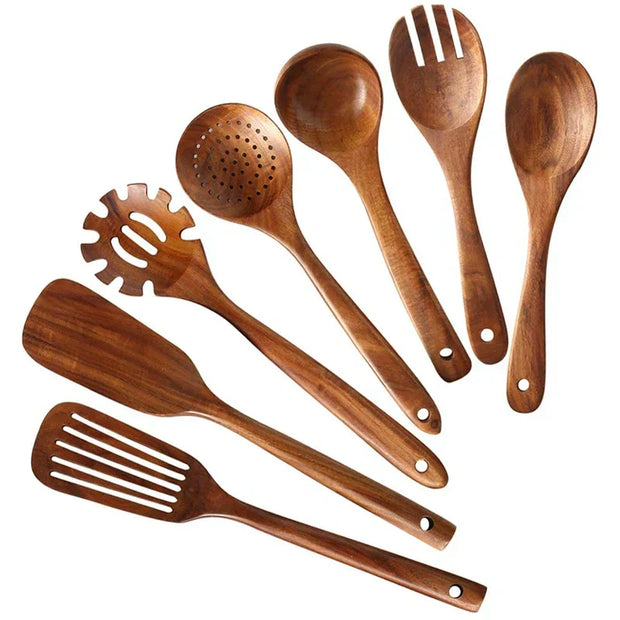 Élégant et durable : Ustensiles de cuisine en bois de teck EcoChef pour une cuisine stylée